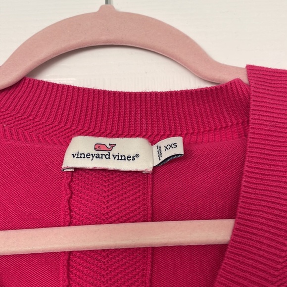 Vineyard Vines pink sweater - Picture 2 of 2